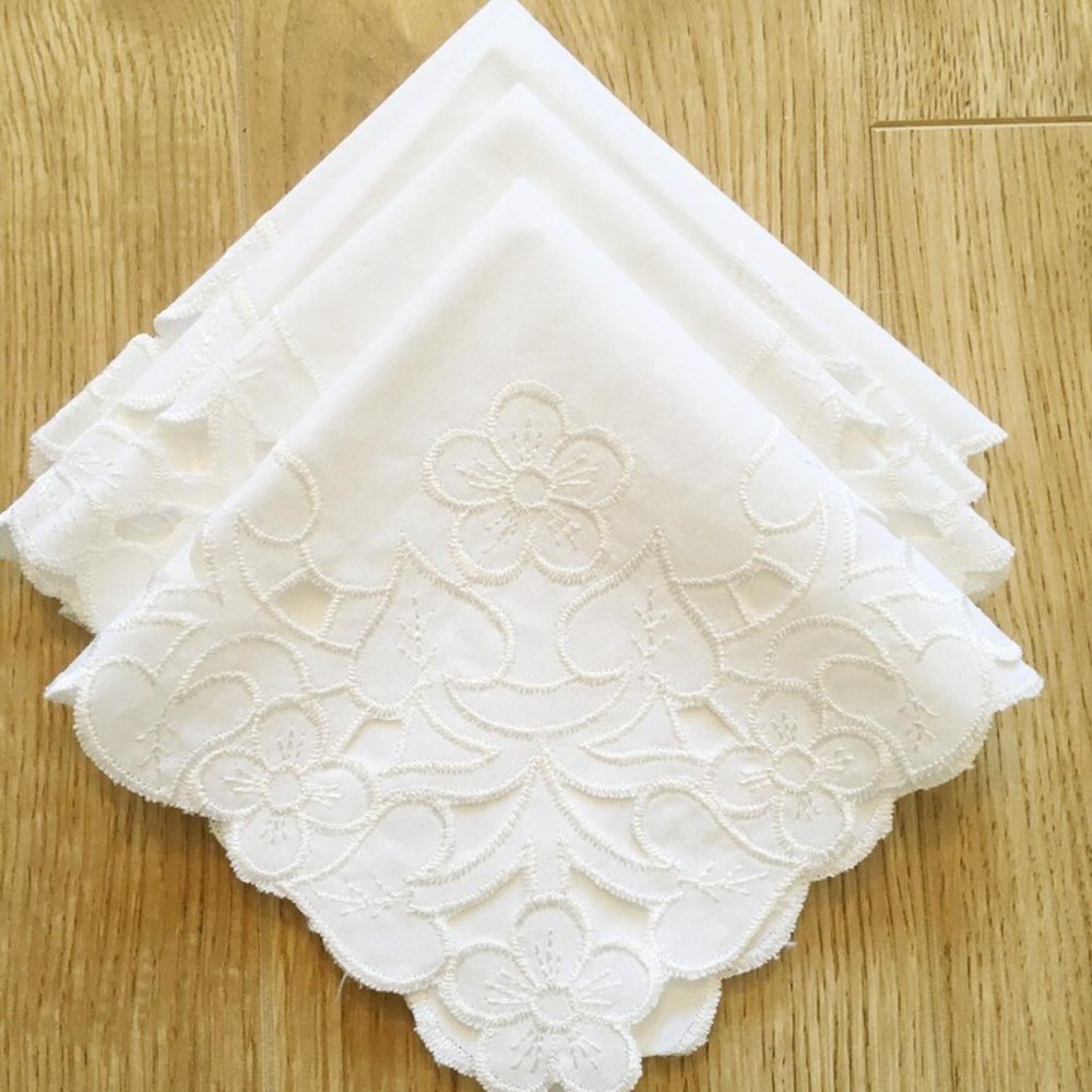 4 Table Napkins with Cutwork &  Embroidery. Elegant Vintage Linen